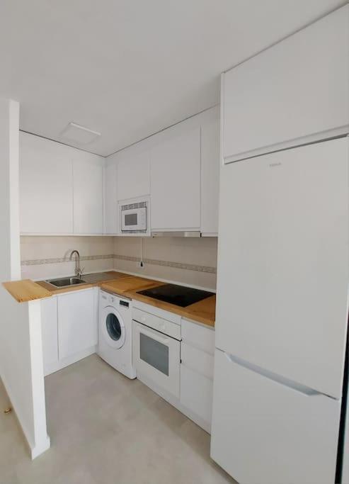 Nice Flat Close To The Centre Malaga Exterior photo